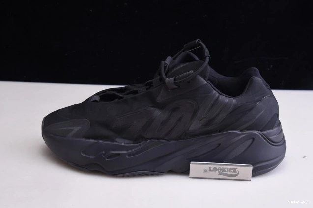 Yeezy Black Triple MNVN Boost Adidas FV4440 700 0707